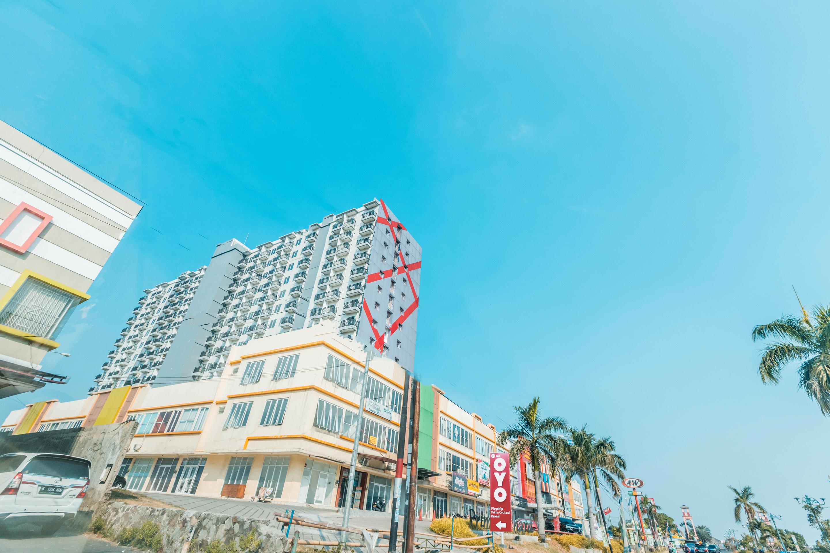 Oyo Flagship 766 Prima Orchard Hotel Bekasi Ngoại thất bức ảnh