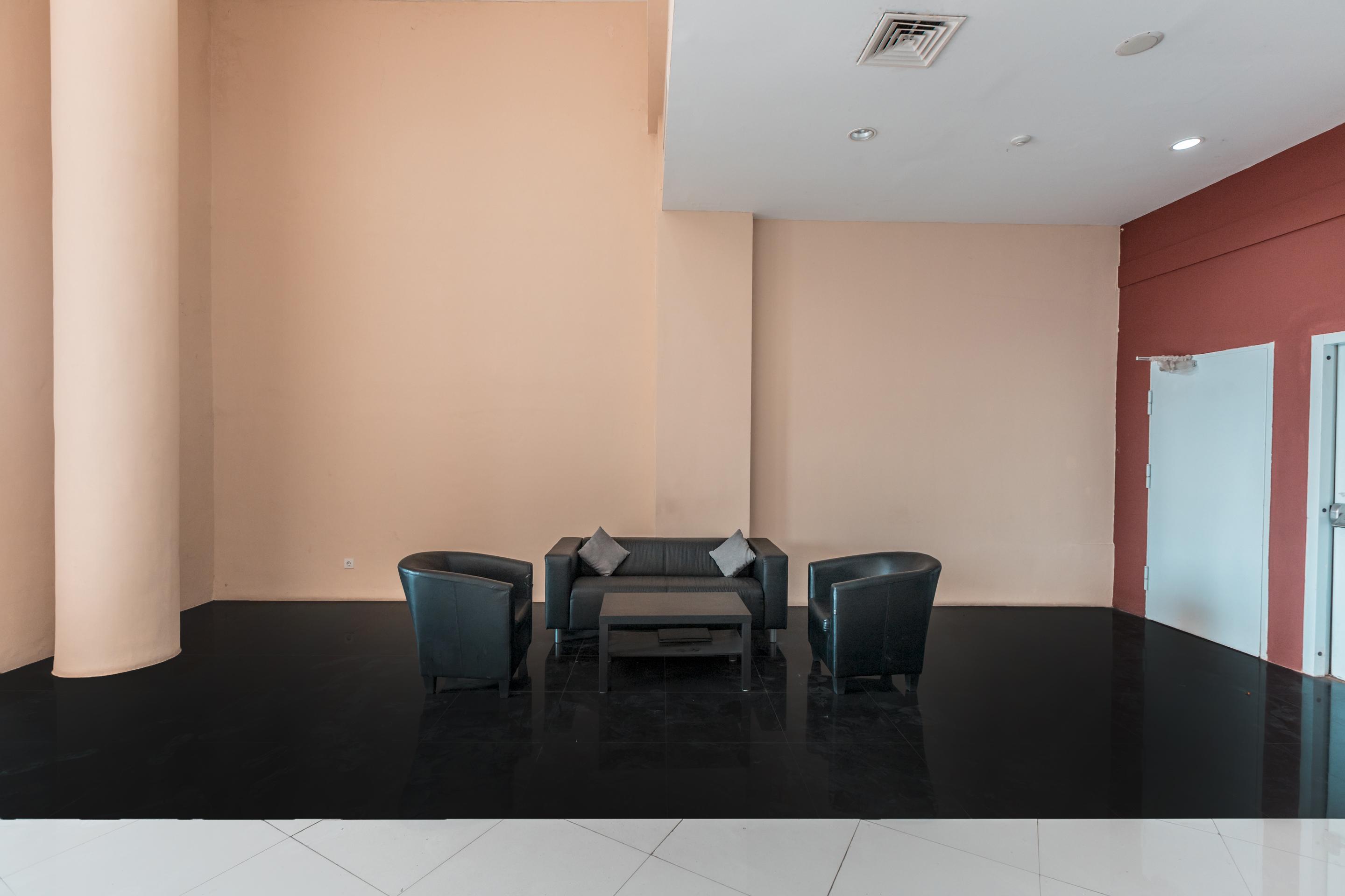 Oyo Flagship 766 Prima Orchard Hotel Bekasi Ngoại thất bức ảnh