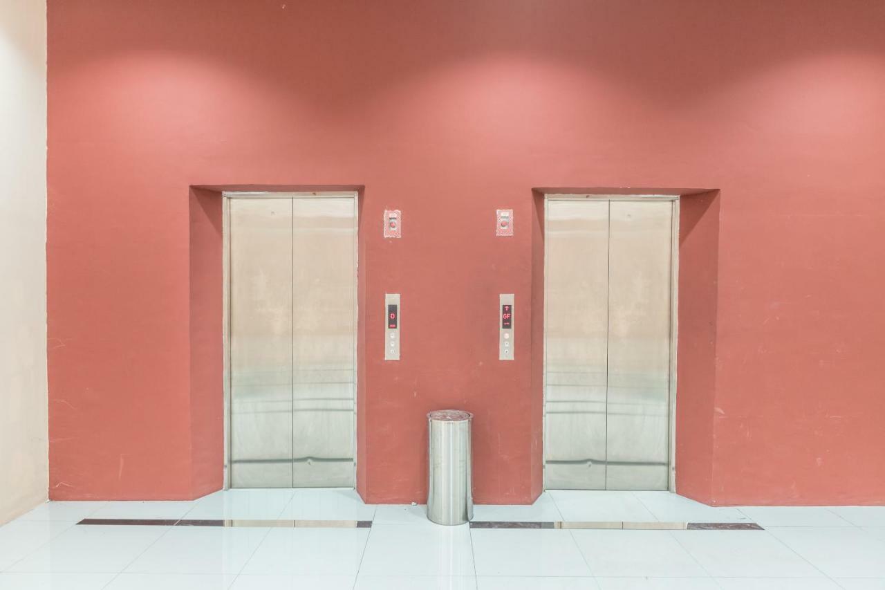 Oyo Flagship 766 Prima Orchard Hotel Bekasi Ngoại thất bức ảnh